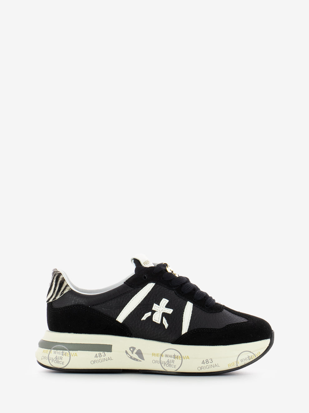 Sneakers Cassie black