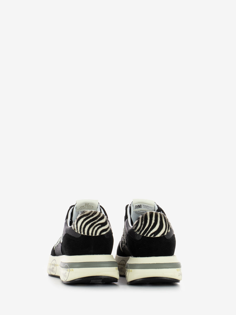 Sneakers Cassie black