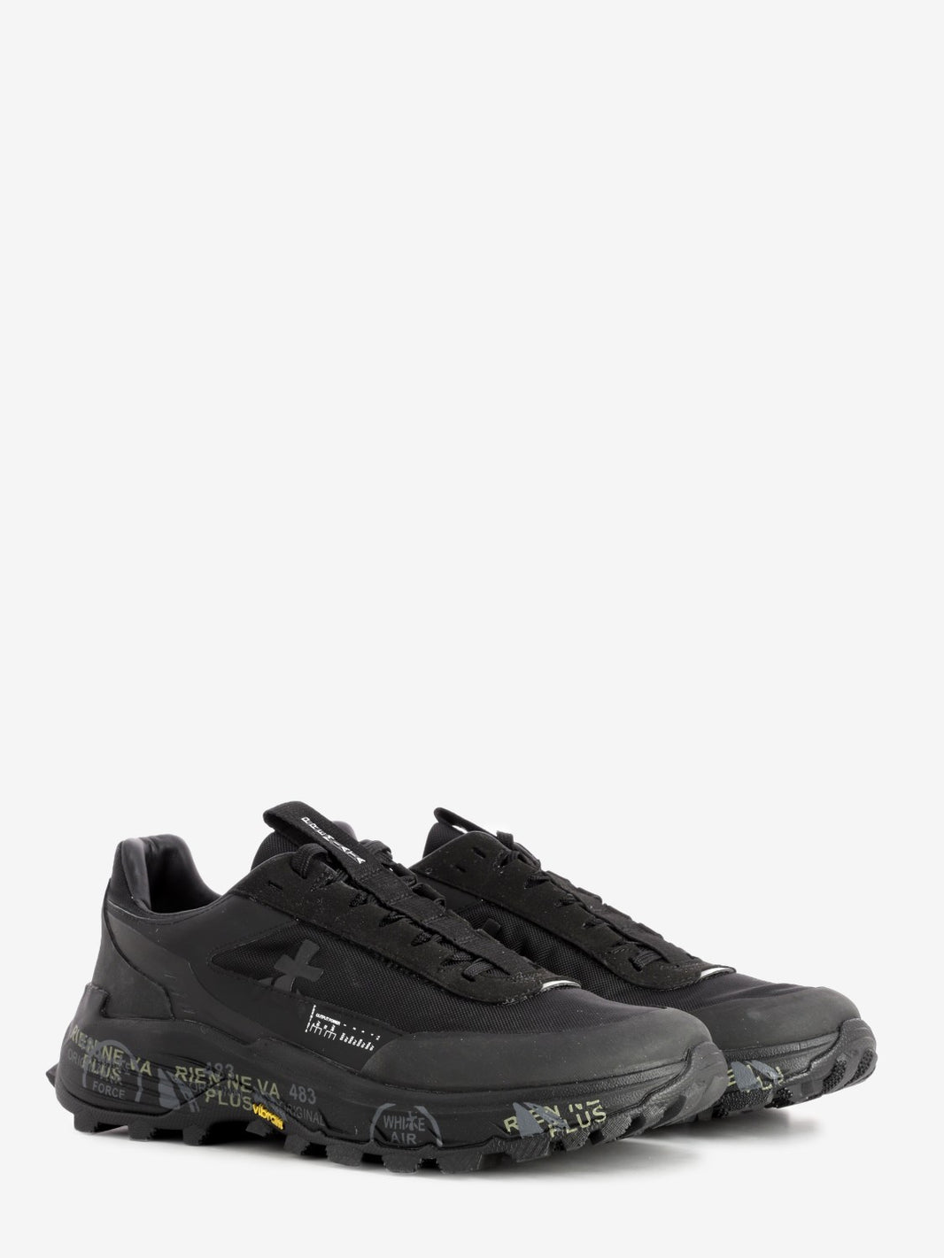 Devin black sneakers