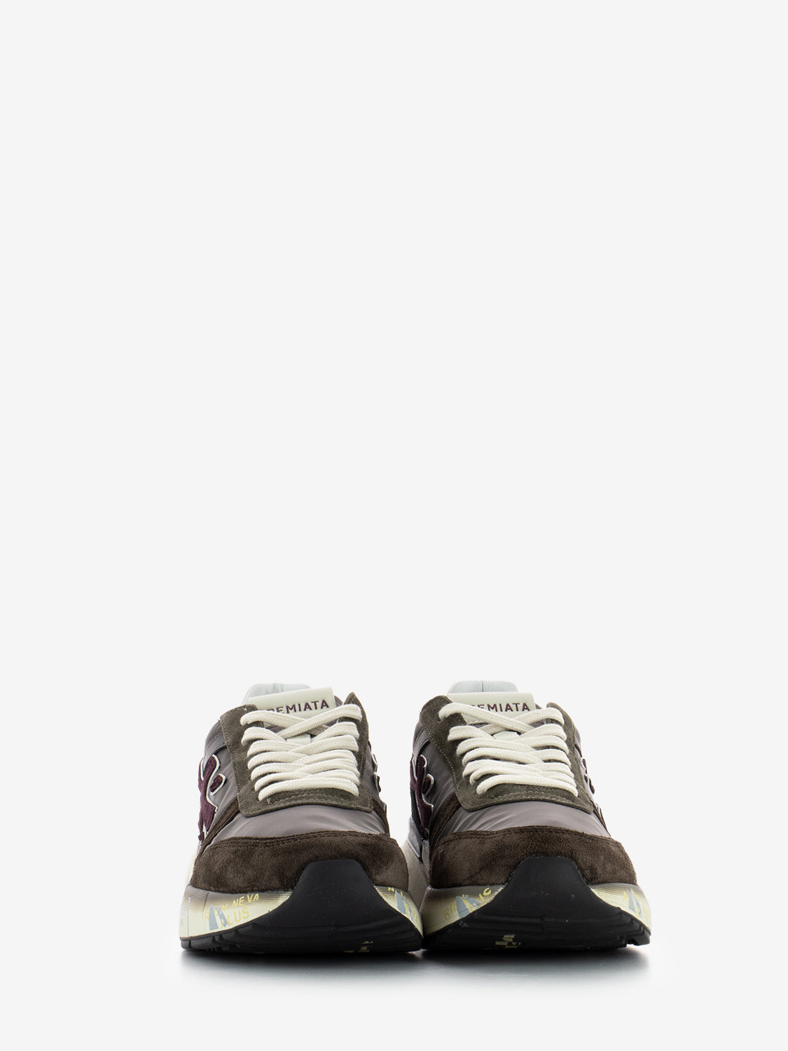 Mick brown / red sneakers