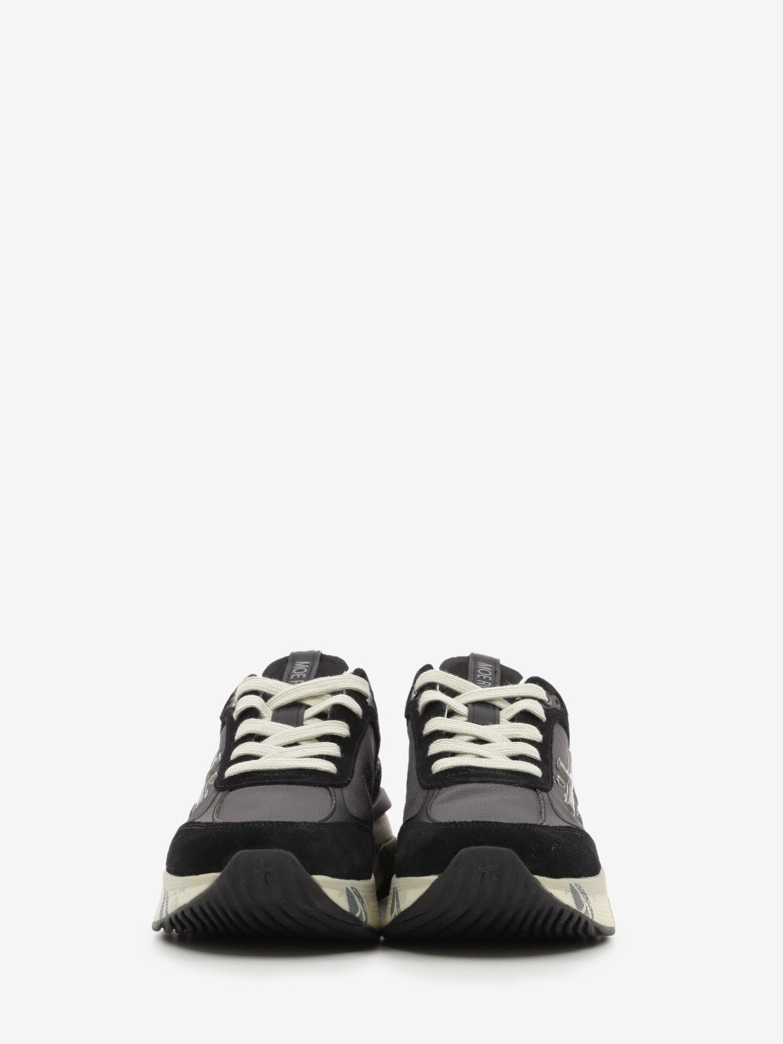 Moerund black sneakers