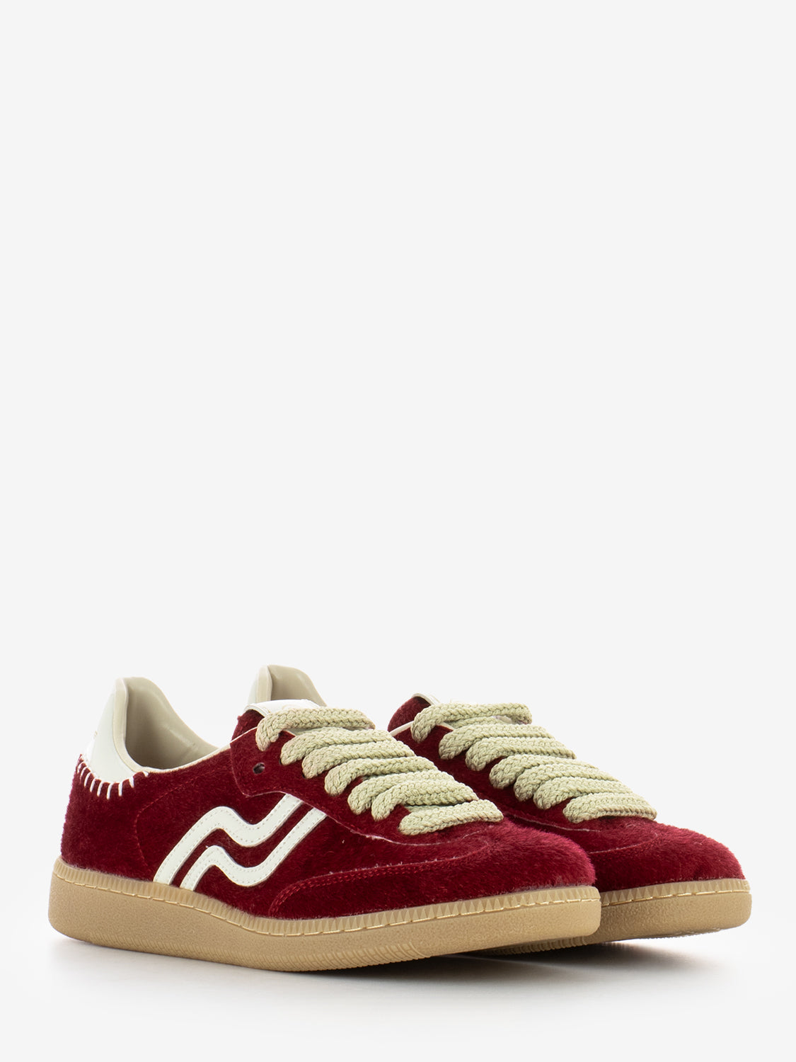 Red pony-effect sneaker