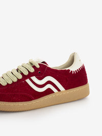 Red pony-effect sneaker