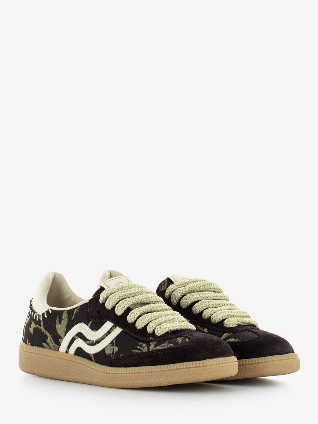 Brown jacquard sneakers