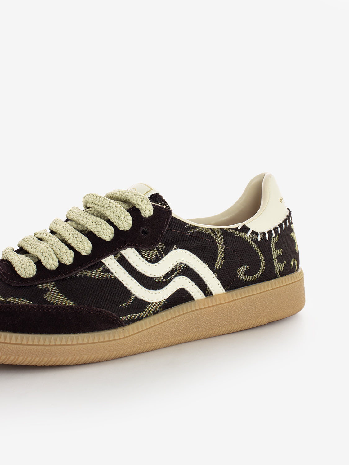 Brown jacquard sneakers