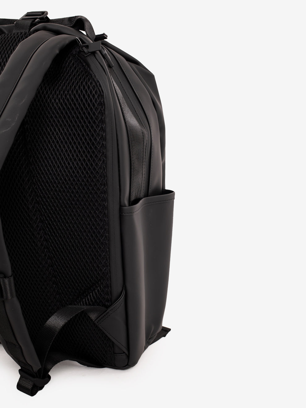 Clip front backpack W3 black