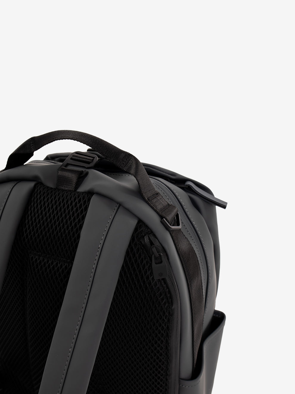 Clip front backpack W3 dark grey