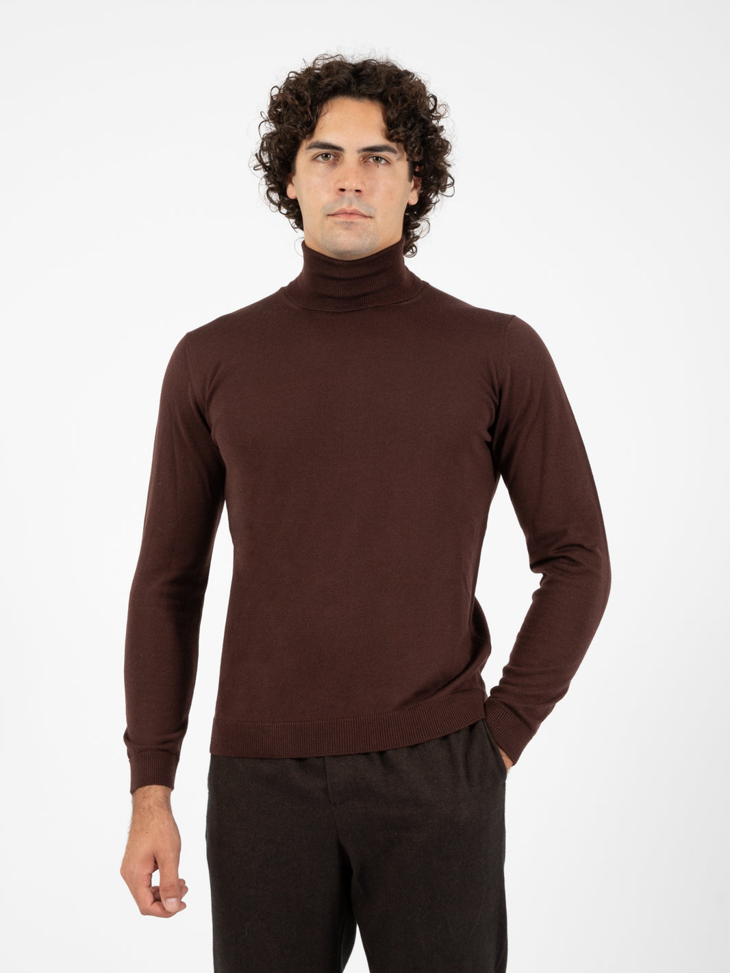 Amaranth merino wool turtleneck