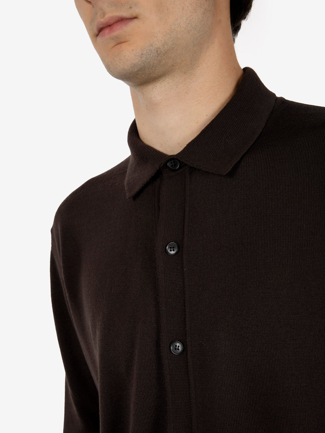 Maglia con colletto moro