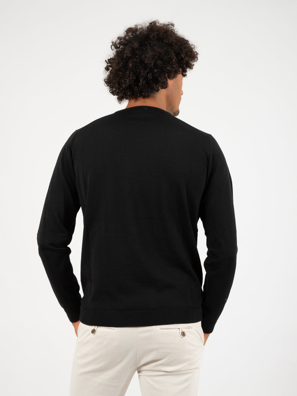 Maglioncino nero in lana merino extrafine