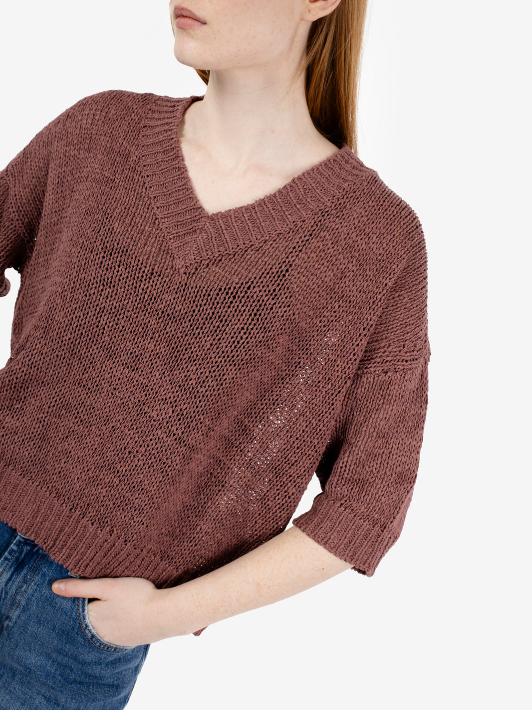 Maglione con scollo a V brick