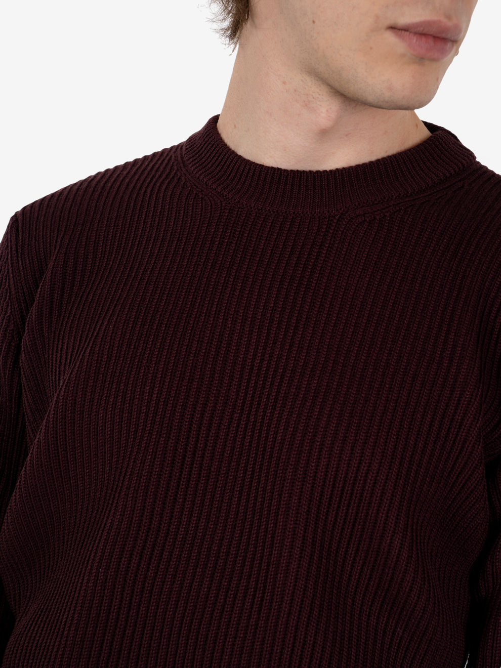 Maglione girocollo in lana melanzana