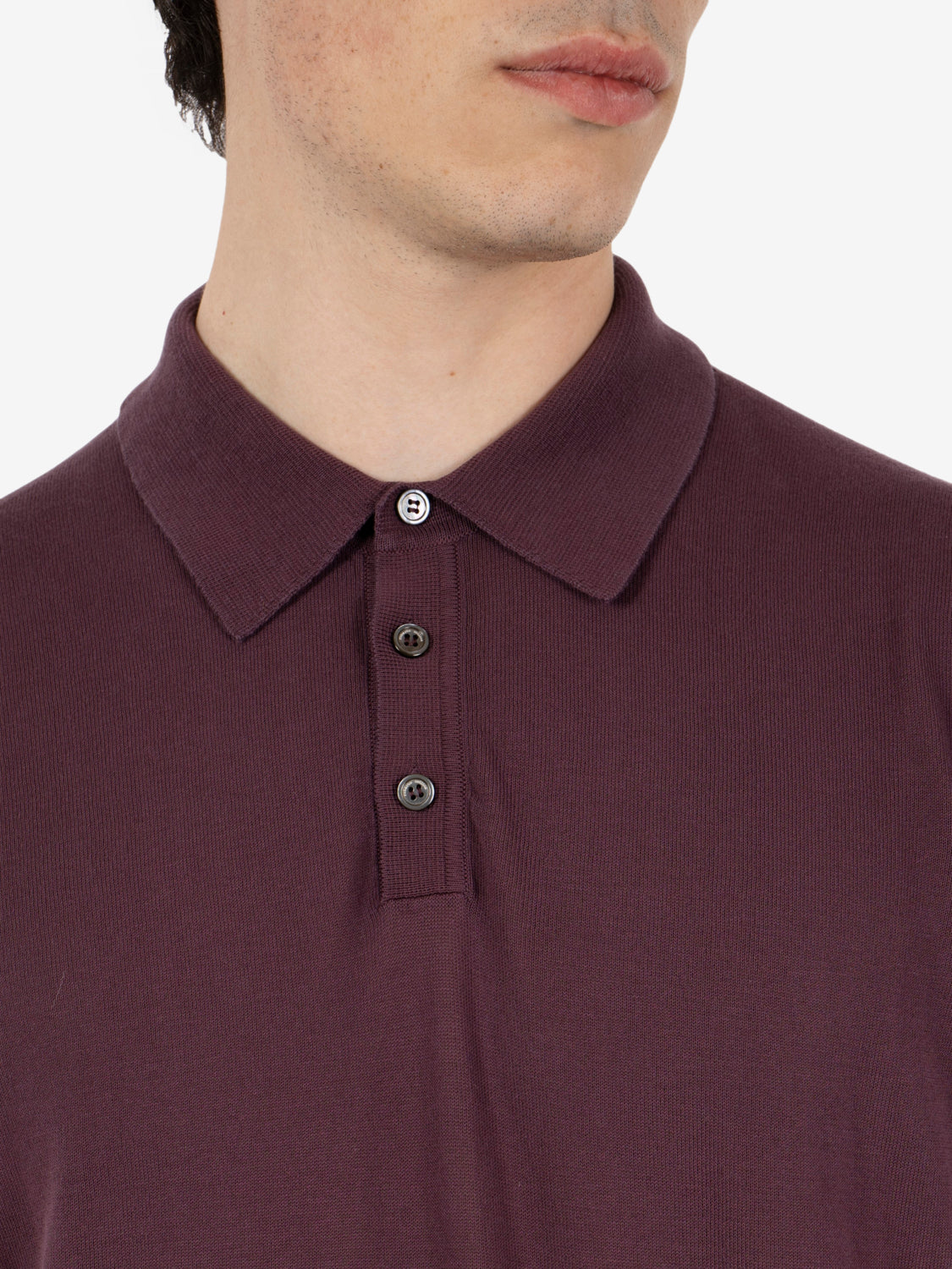 Burgundy short-sleeved polo shirt