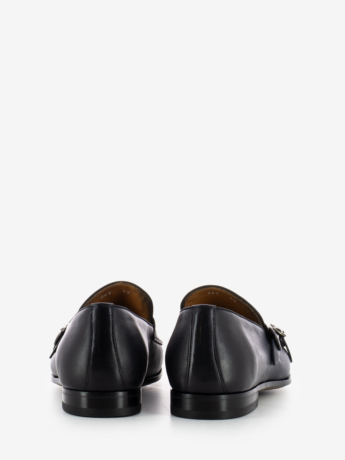 Scarpa elegante con fibbie blu