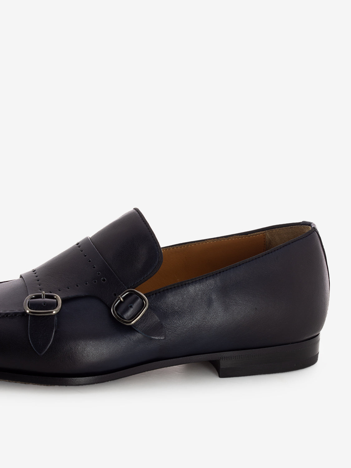 Scarpa elegante con fibbie blu