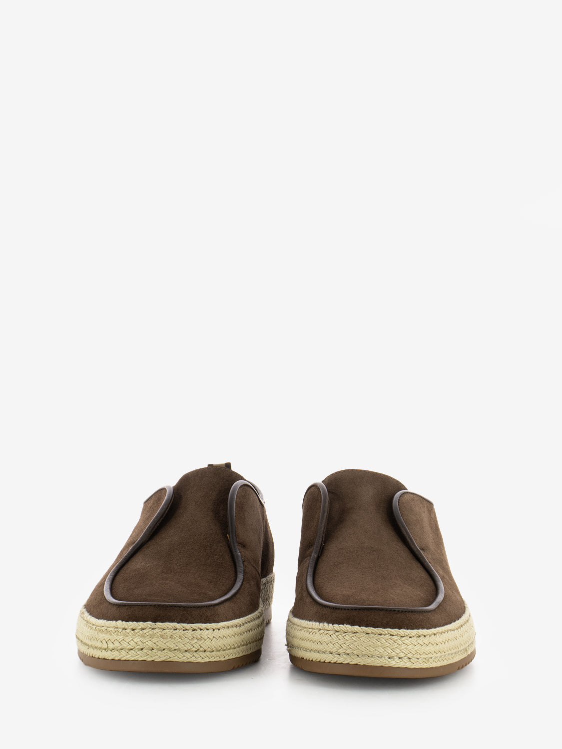Slip on suede with burnt braided bottom