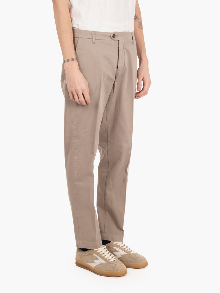 ROY ROGER'S - Chino pant Conduit cappuccino