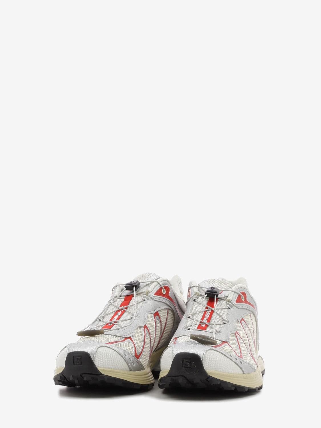 XT-Whisper almond milk / ftw silver / lava falls