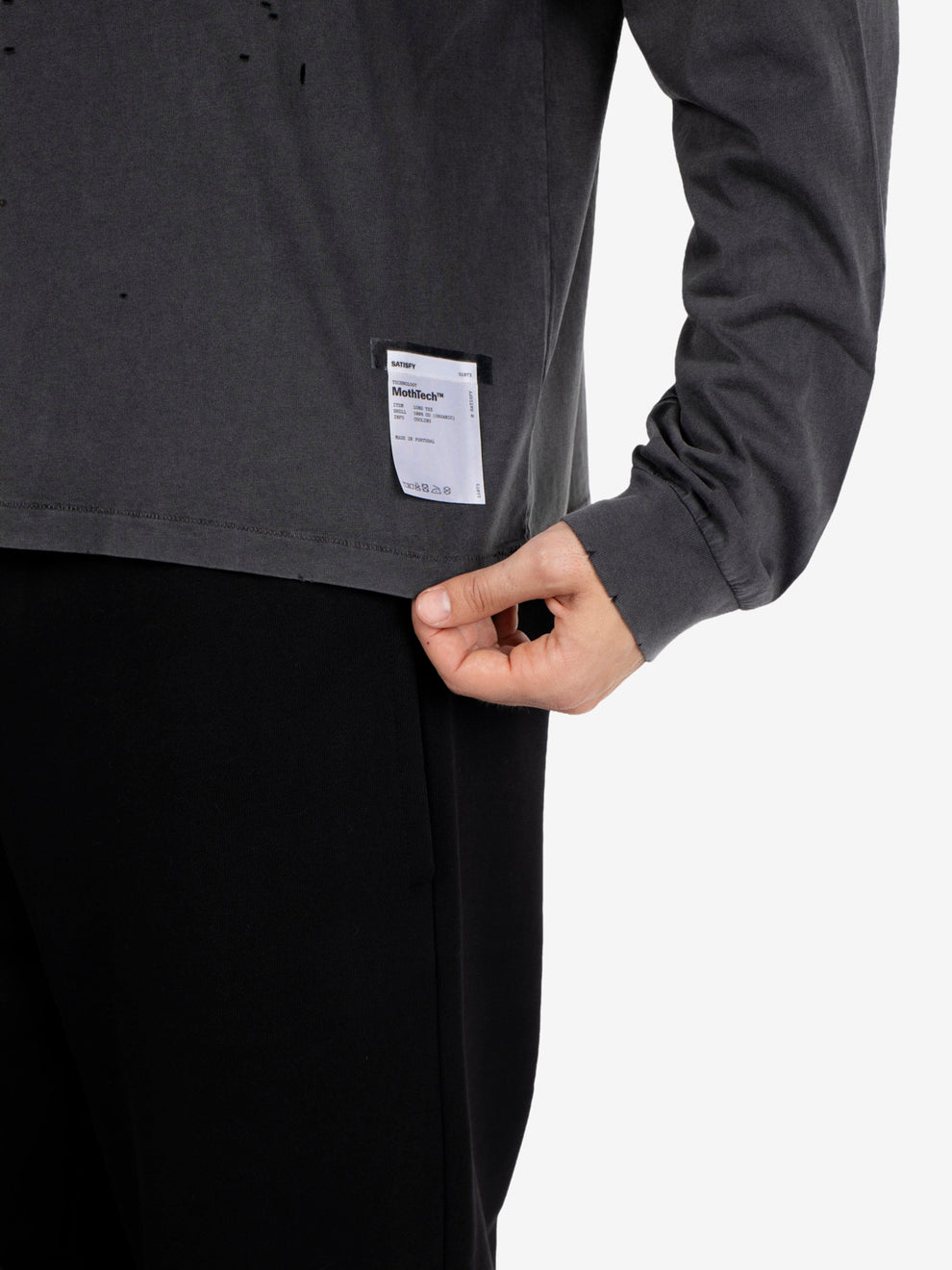 Mothcell™ long tee aged black