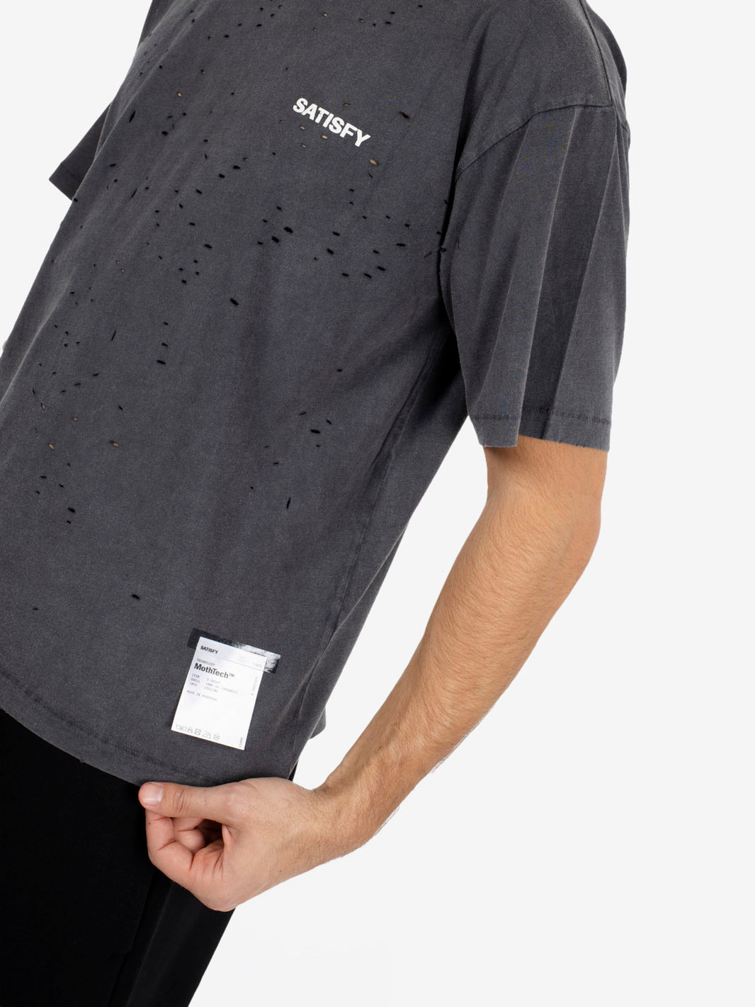 MothTech™ T‑Shirt aged black
