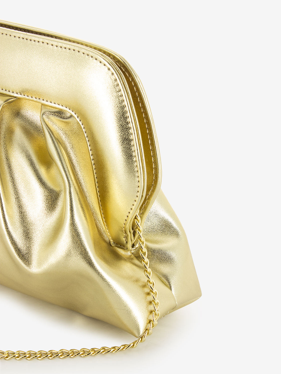 Pochette metallizzata con tracolla platino