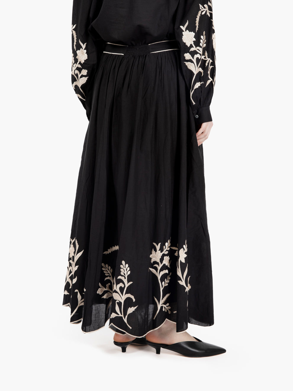 Estepona black long skirt