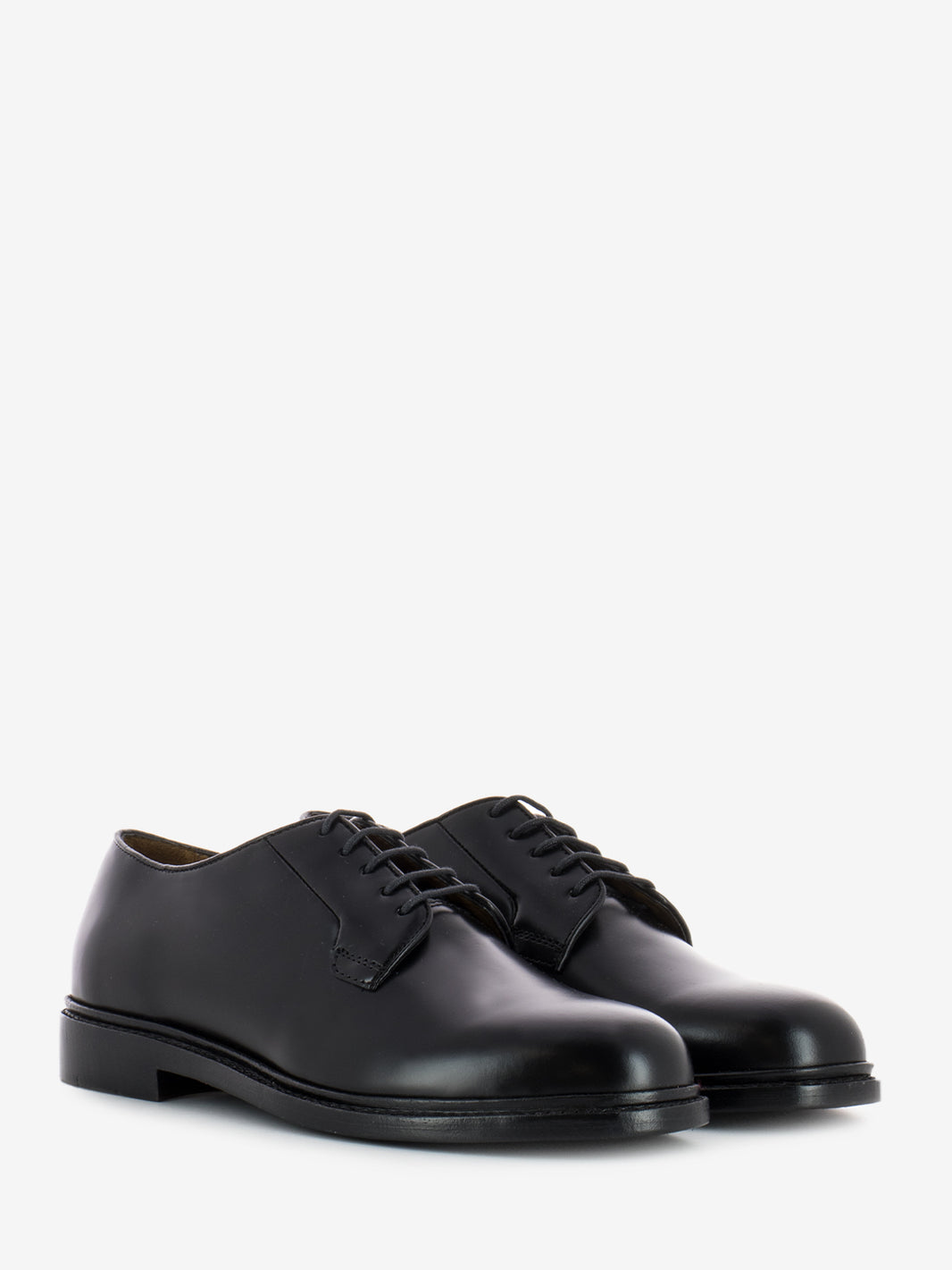 Milton Gyw Basso Black