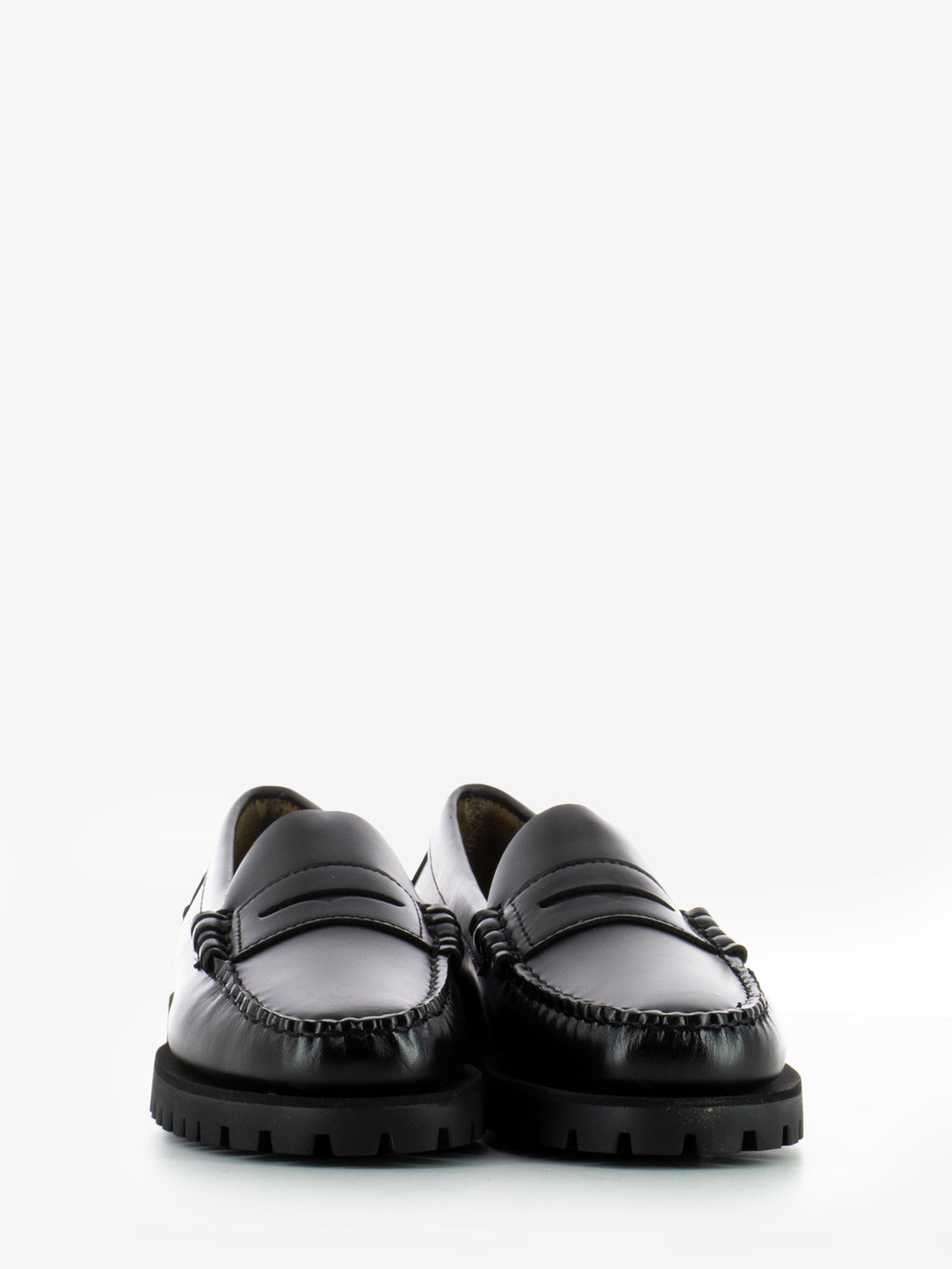 Dan Lug Woman Moccasins black