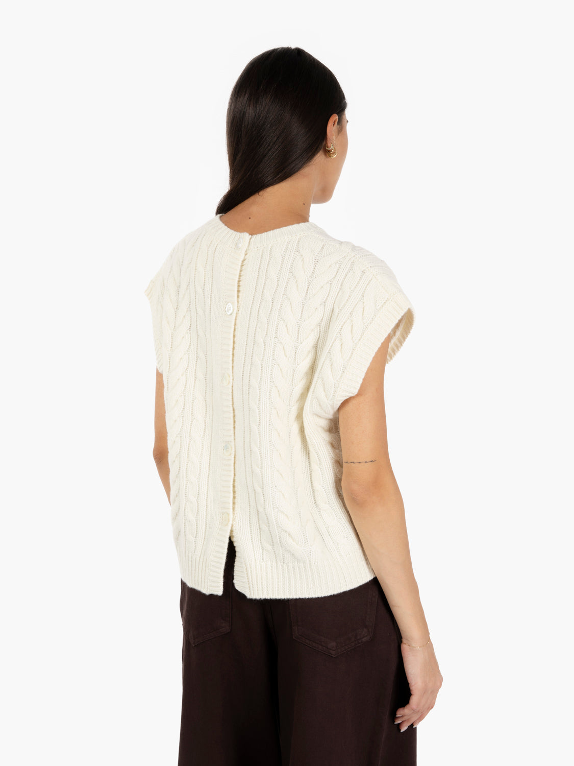 Ivory Bastienne Vest
