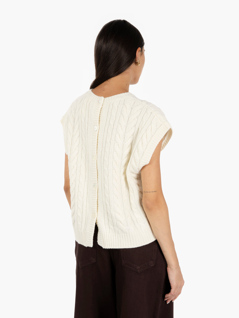 Ivory Bastienne Vest