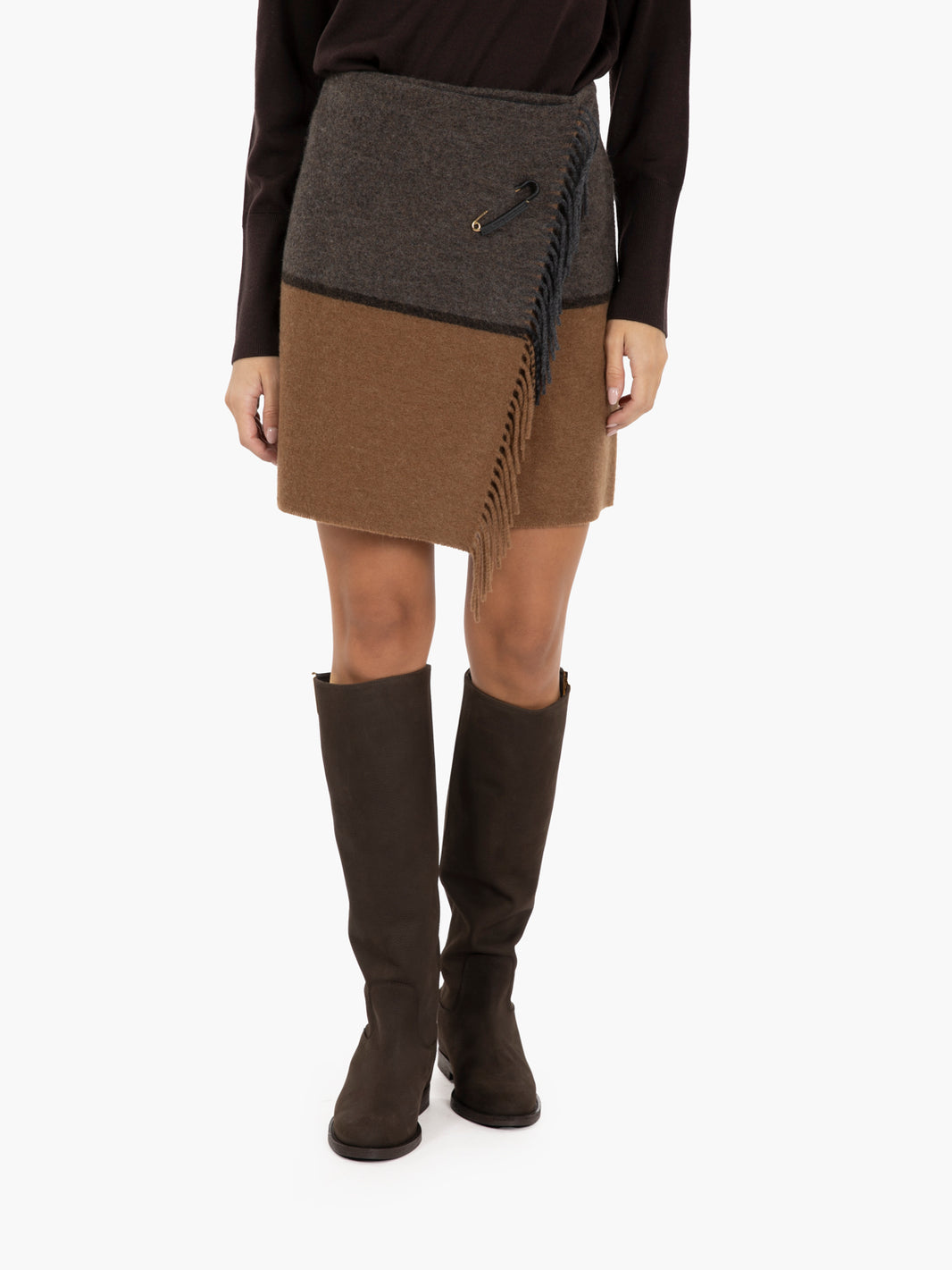Brown cloth miniskirt