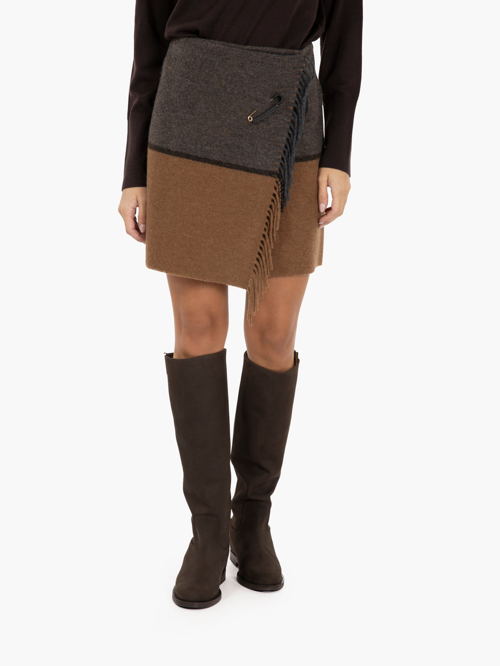 Brown cloth miniskirt