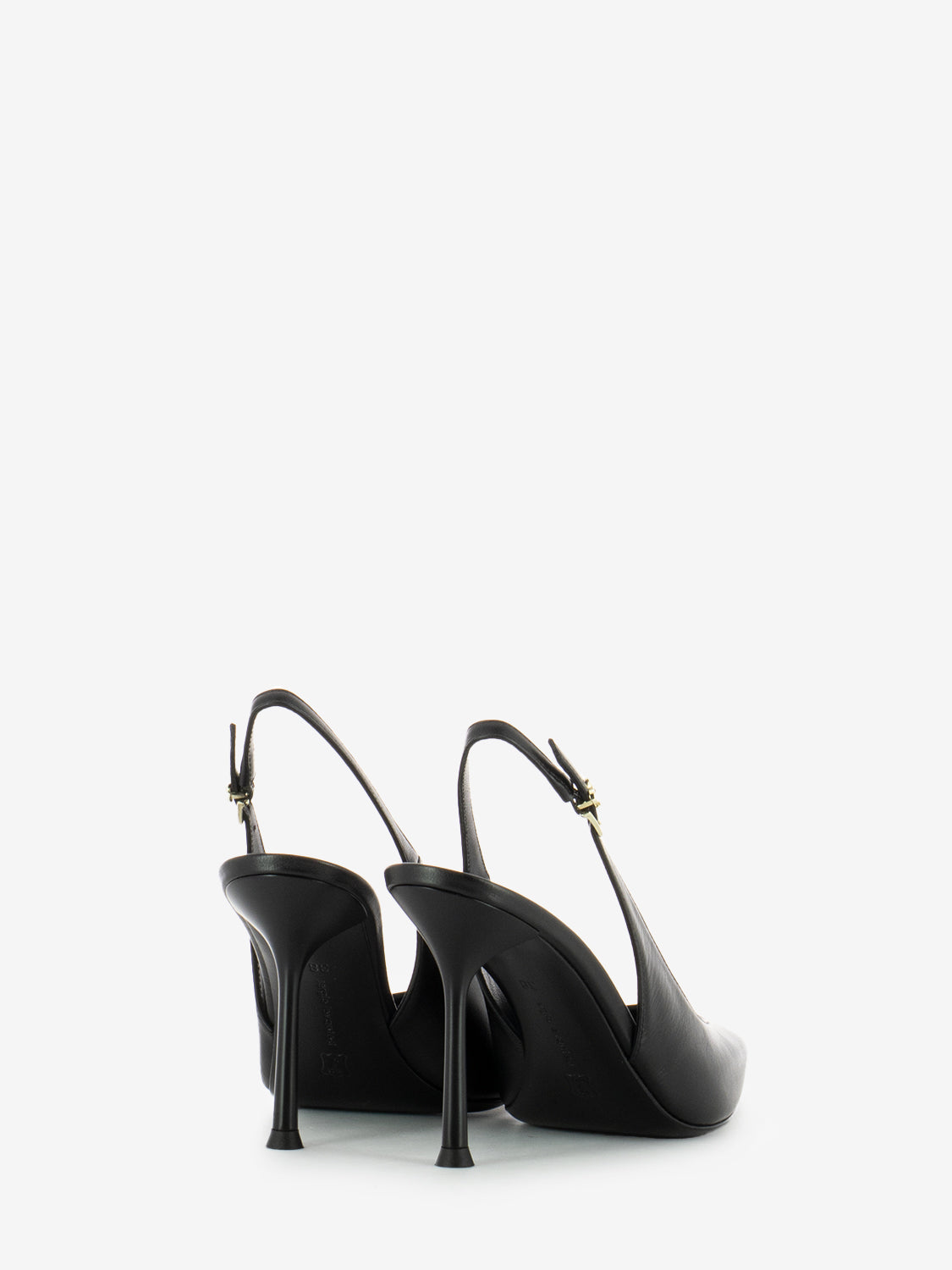 Chanel Mascia a punta con tacco nero