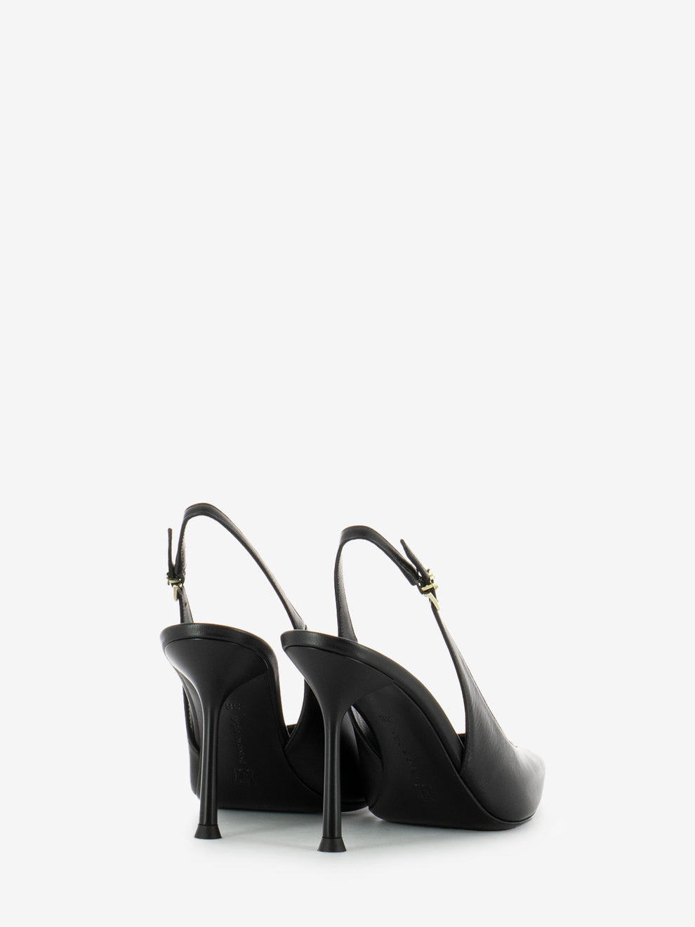 Chanel Mascia a punta con tacco nero