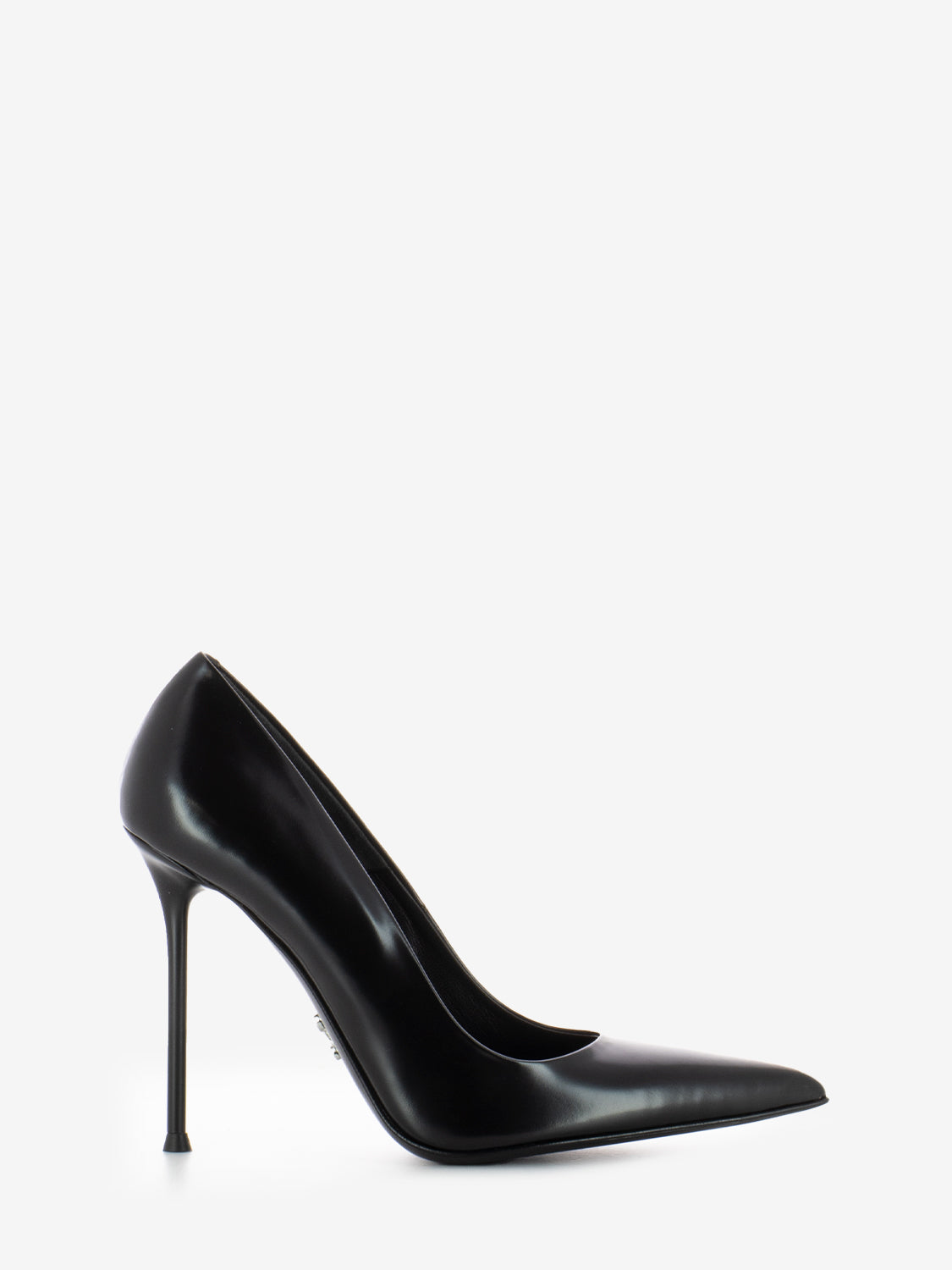 Black brushed leather pumps