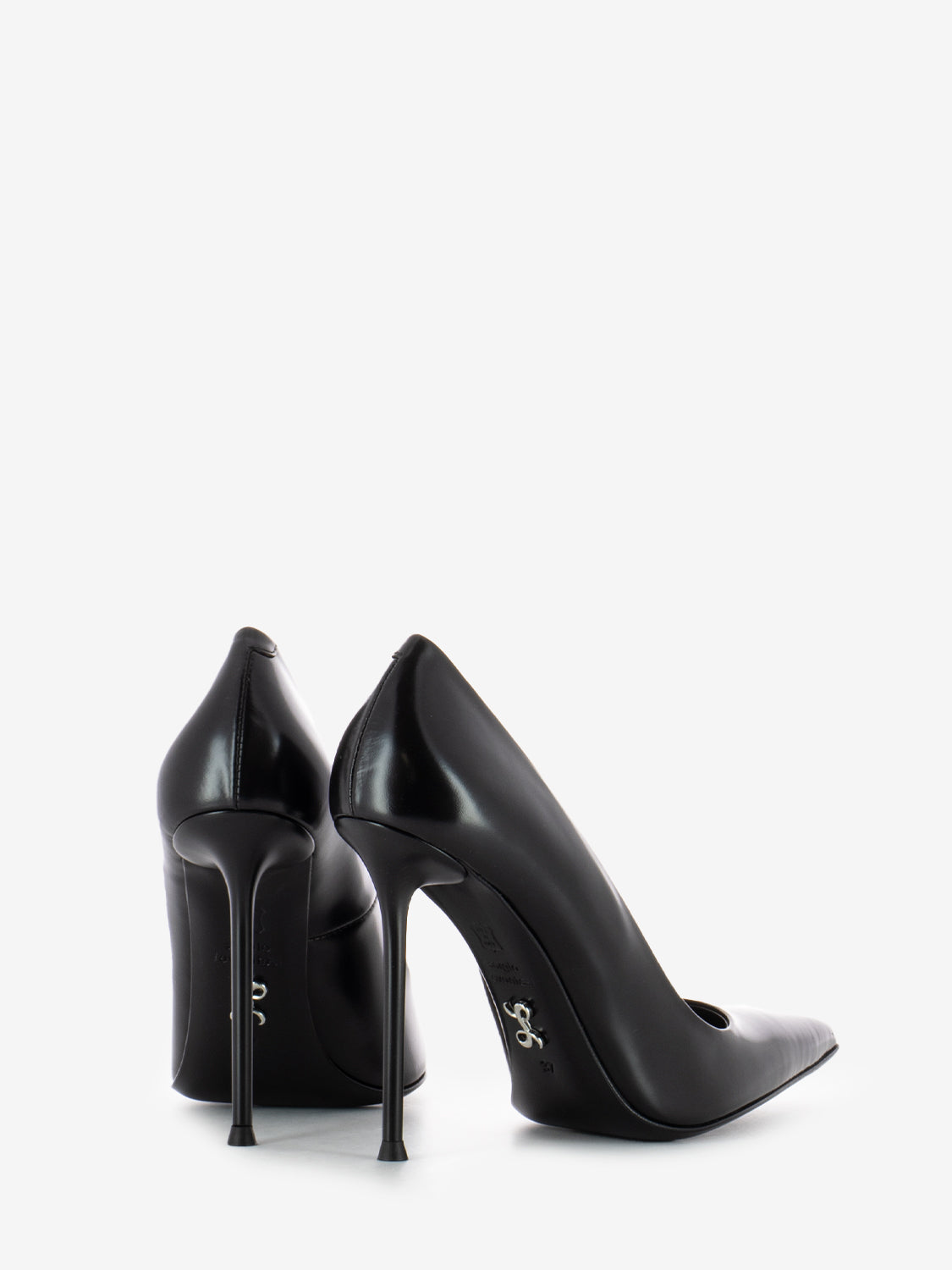 Black brushed leather pumps