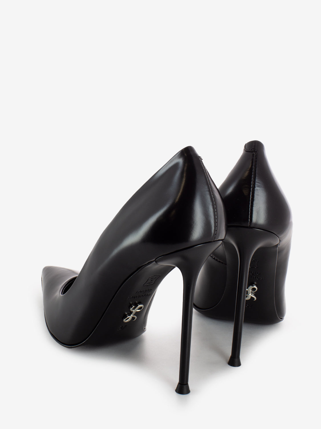 Black brushed leather pumps