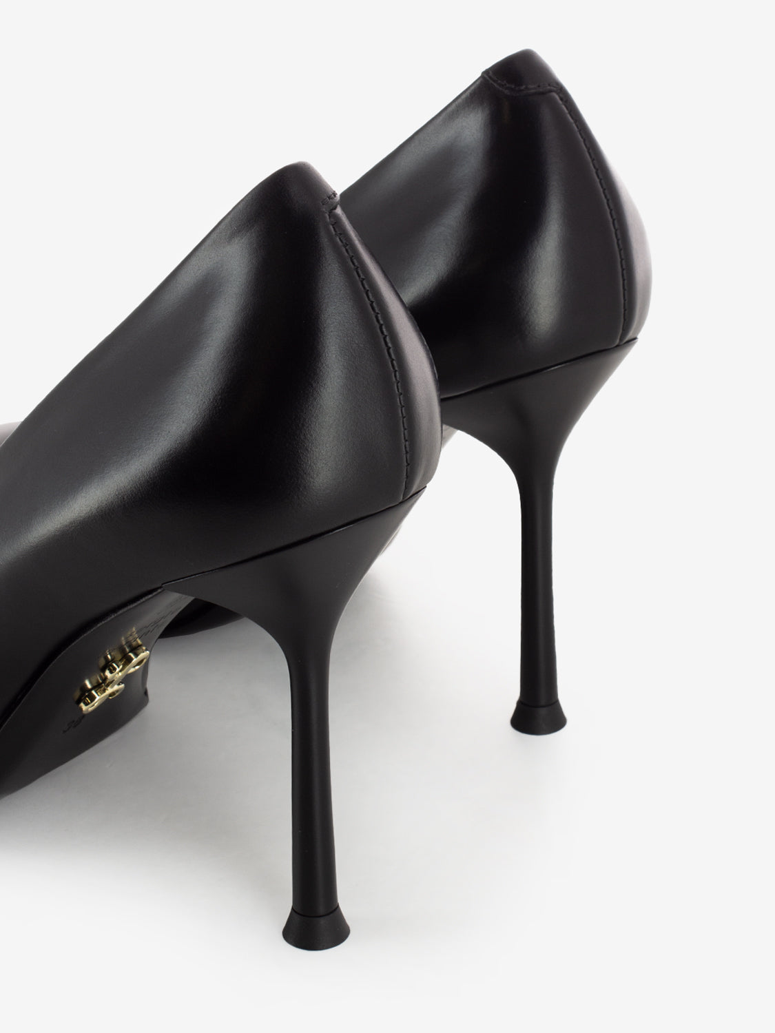 Décolleté liscio in pelle nero
