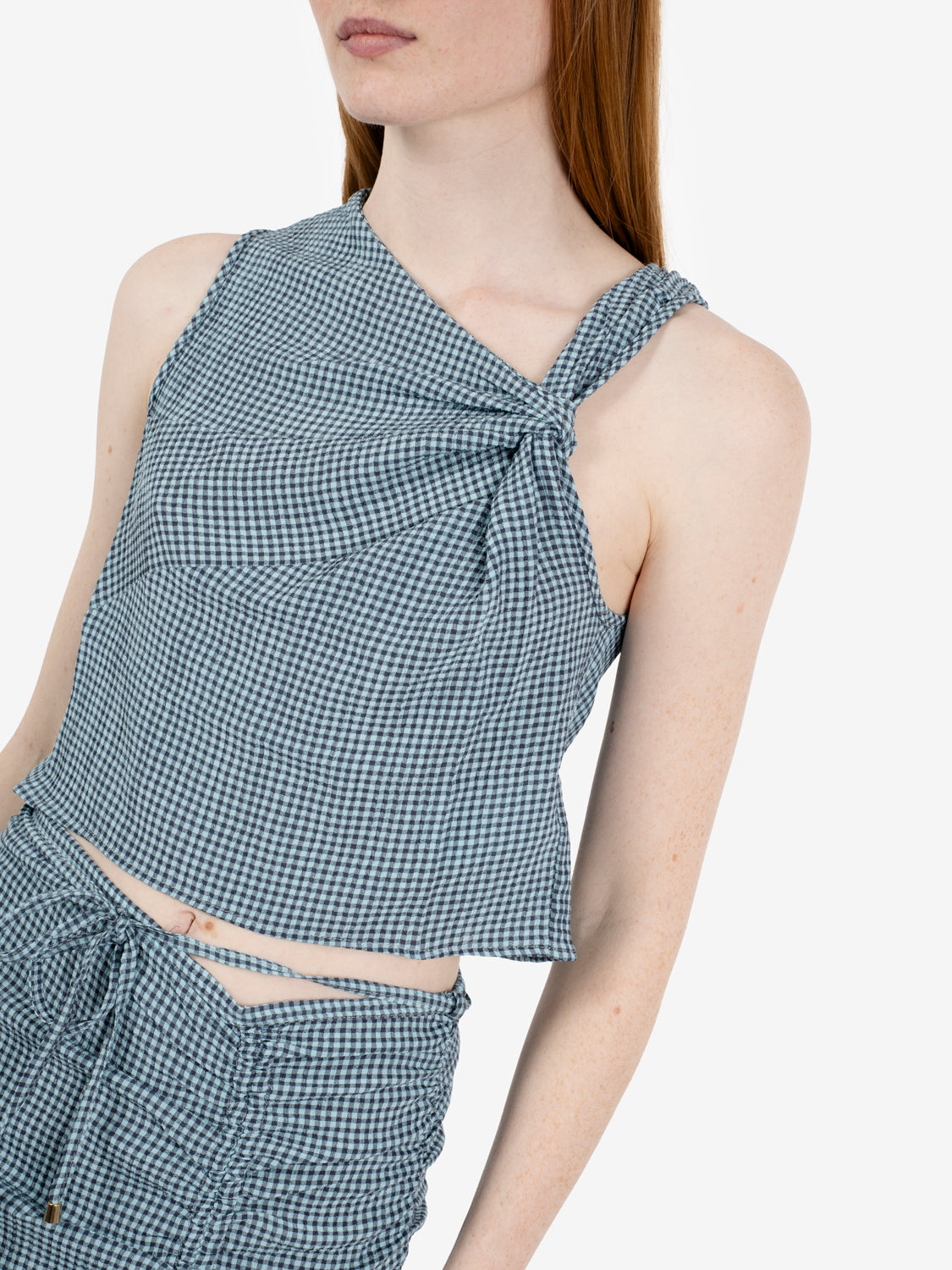 Luma asymmetric top ecluse