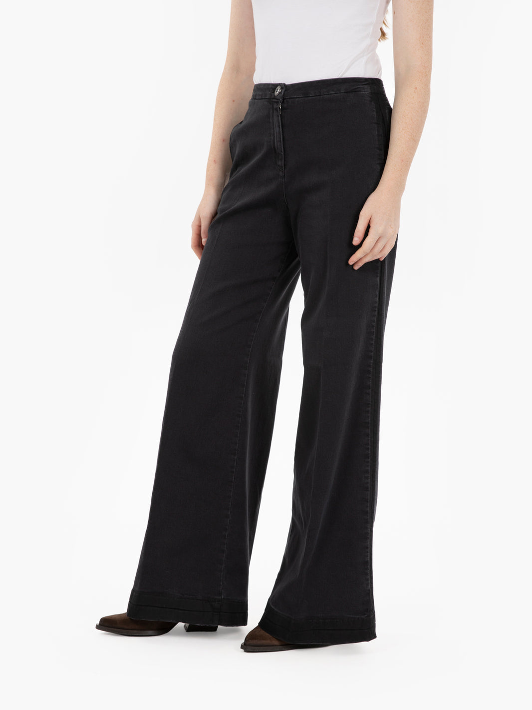 Jeans Flaire smocking over black used