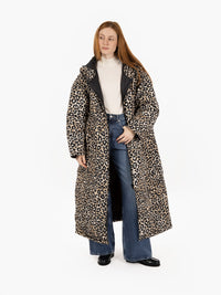 Piumino lungo con cappuccio snow leopard