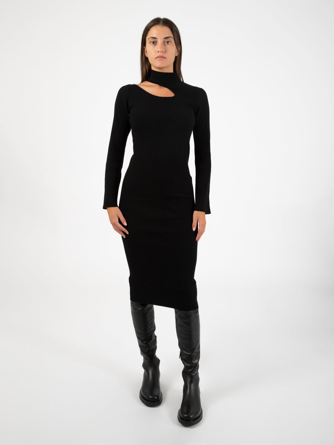 Black ribbed dress