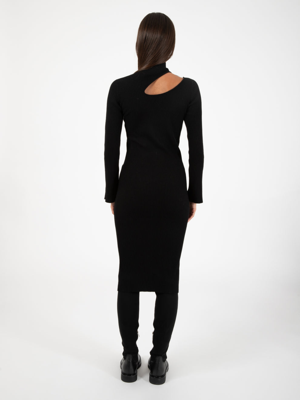 Black ribbed dress