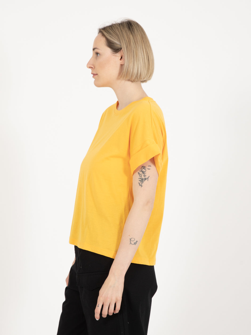 T-shirt over mango