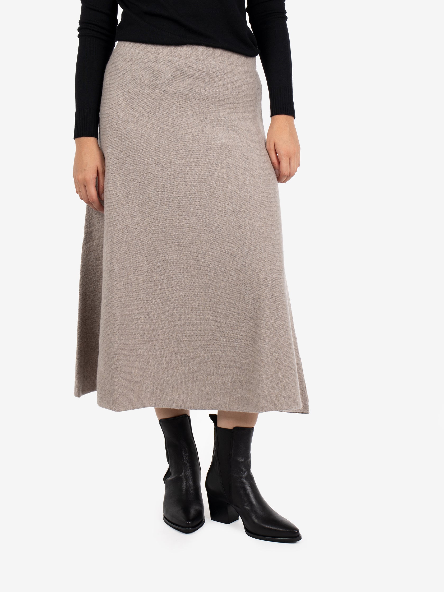 Oyster wool skirt