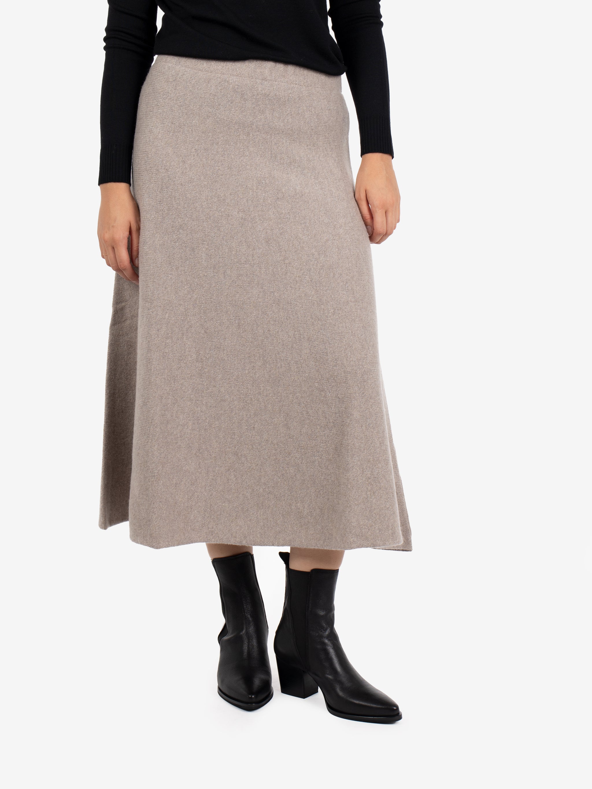 Oyster wool skirt