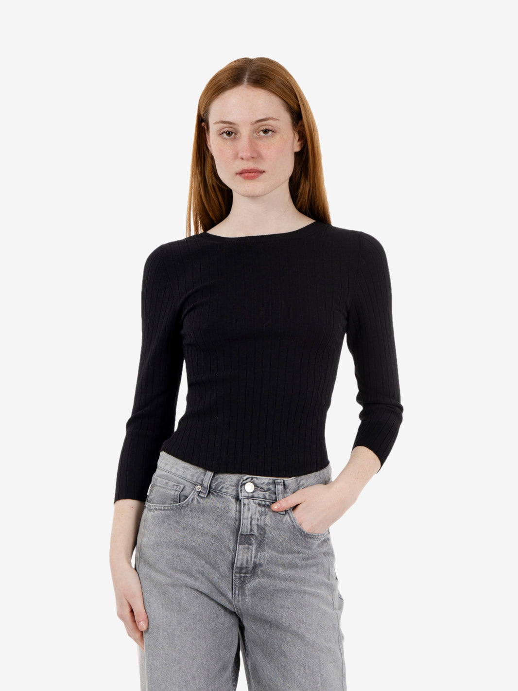Maglia crop in misto viscosa a coste nera