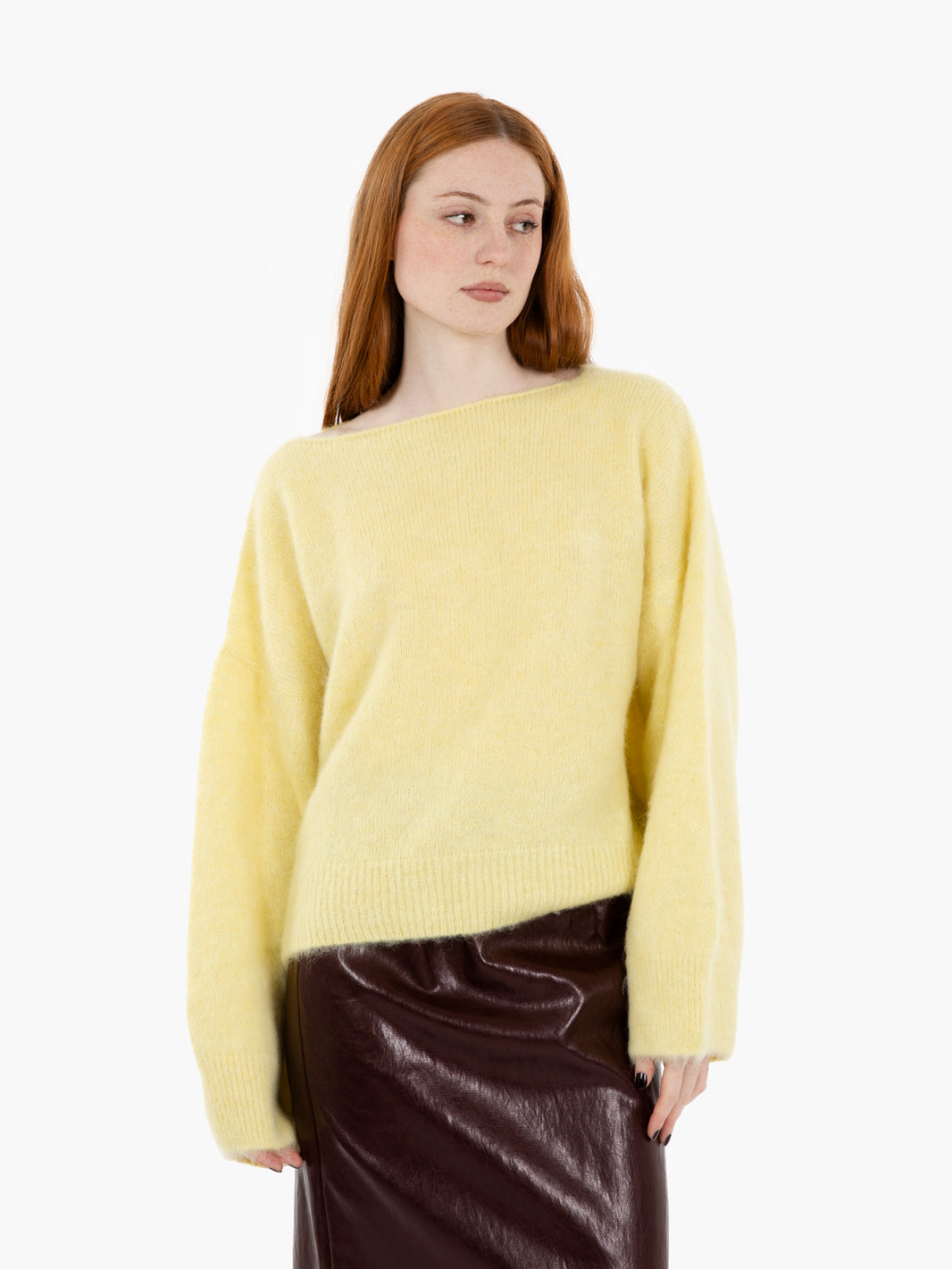 Maglione con scollo a barchetta pulcino