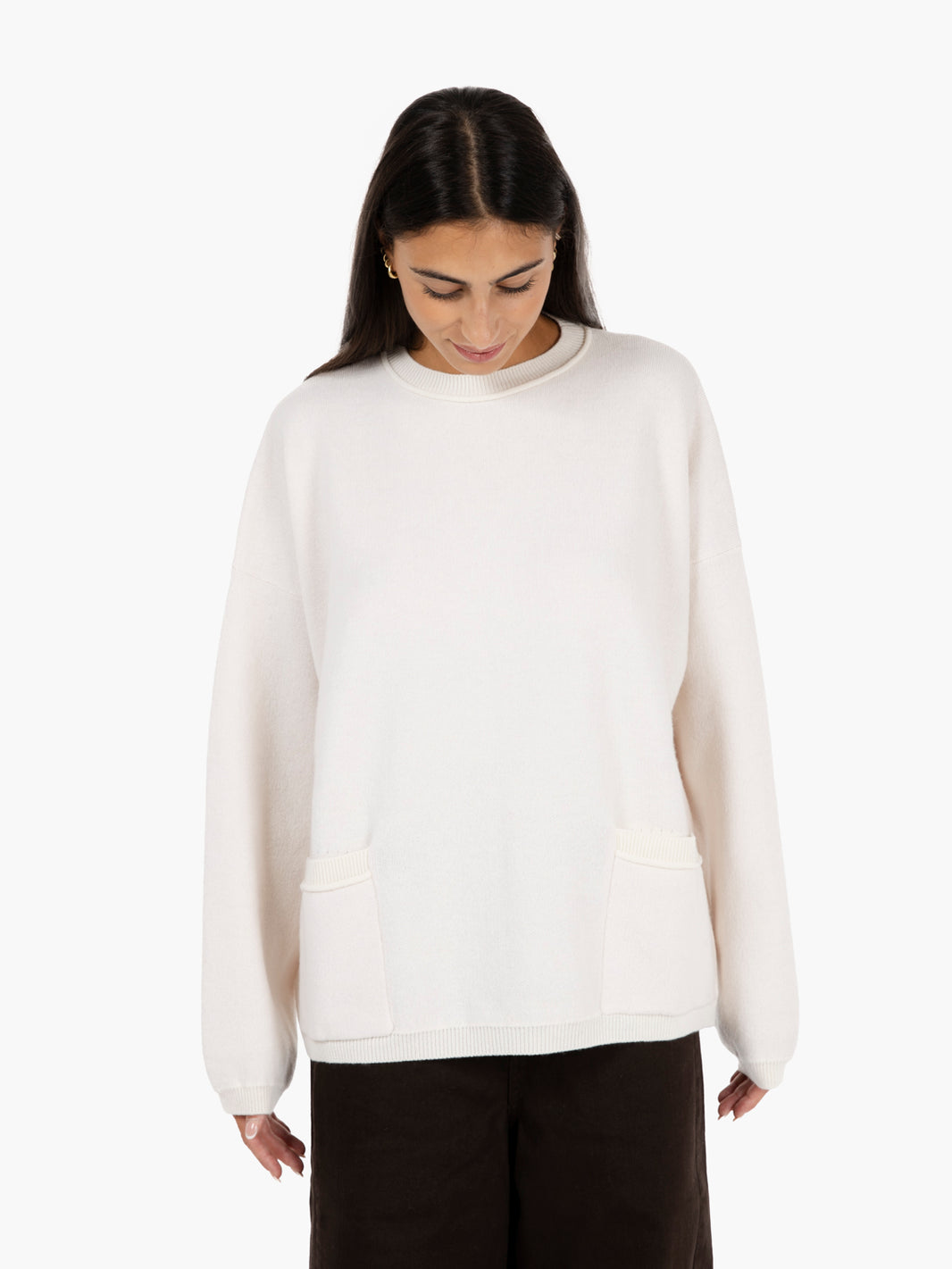Maglione con tasche panna / confetto