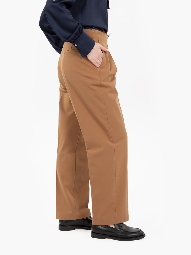 SOLOTRE - Pantaloni dritti con pinces cammello